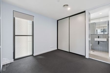 Waterfront Living in the Heart of Kingston Foreshore - Photo 2