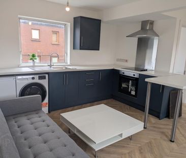 7 Ponsonby Avenue, Belfast, BT15 2LS - Photo 2