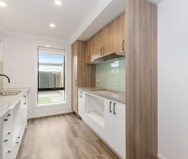 NO EXPENSES SPARED!! - Photo 3