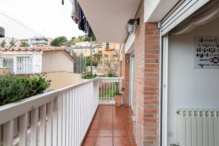 Carrer de Sant Onofre, Barcelona, Catalonia 08035 - Photo 4