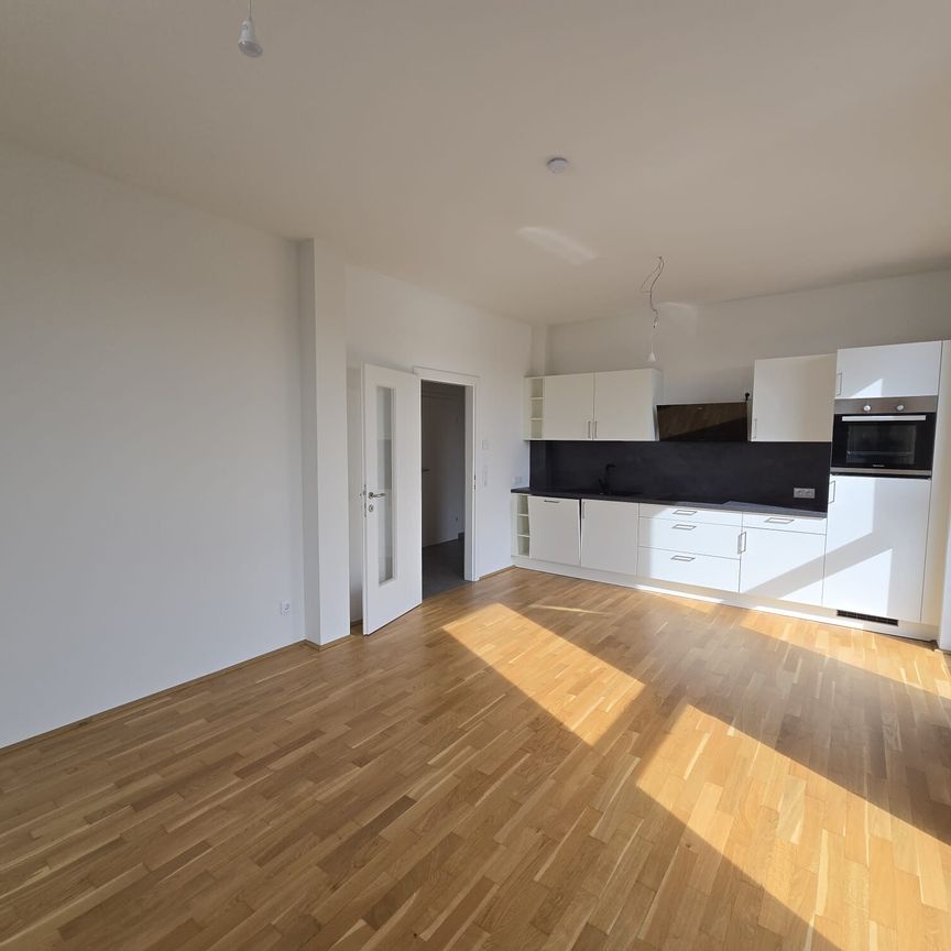 Neuwertige 3 Zimmer Wohnung mit Balkon in zentraler Lage - Harter Straße 86 - Top 09 - Photo 1