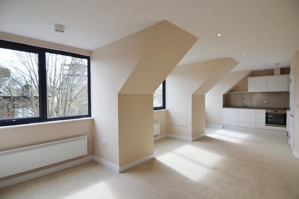 Studio to rent - Photo 1