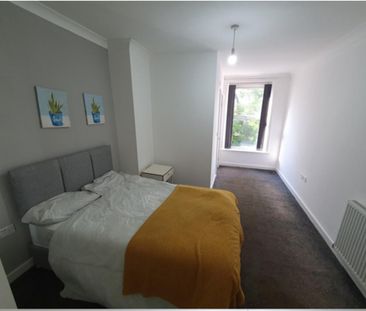 1 bedroom in a house share to rent - Photo 4