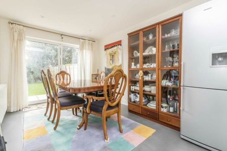 Garside Close, Hampton, TW12 - Photo 3