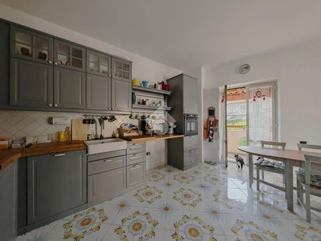 5 locali in affitto - Photo 4