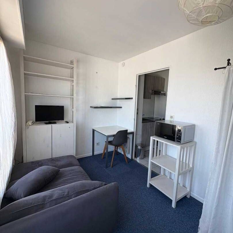 location studio avec parking - Photo 1