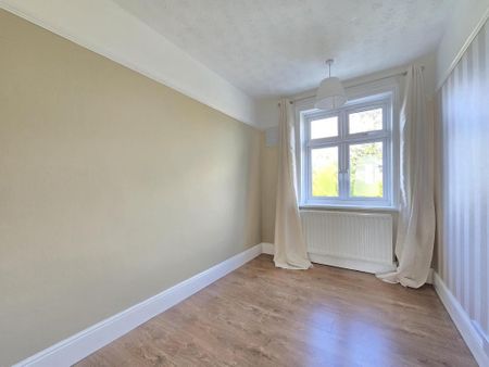 3 bedroom detached house to rent - Photo 2