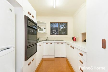 4/30 Waverley Road, Taringa, QLD 4068 - Photo 2