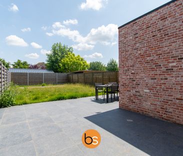 Ruime gezinswoning in rustige woonwijk in Rollegem-Kapelle - Photo 3