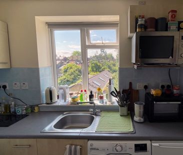 Studio Flat, New Cross Road, SE14 - Photo 4