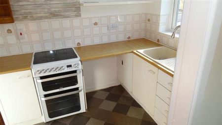 2 bedroom terraced house to rent - Photo 5