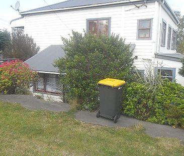 Sunny one-bedroom flat, The Glen - Photo 1