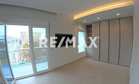 Ανακαινισμένη γκαρσονιέρα 40 τ.μ. δίπλα στο Μετρό & στον Ν.Σ.Σταθμό - Photo 3