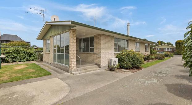 Sun, Space & A Stand-Out Location - Photo 1