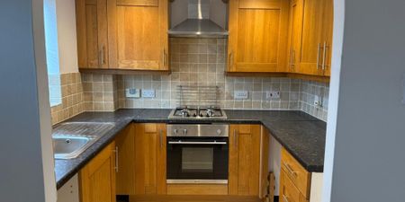Bullfinch Road, Nottingham, NG6 - Photo 2