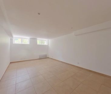 Location Appartement 4 pièces 101m² TOURS 37000 - Photo 6