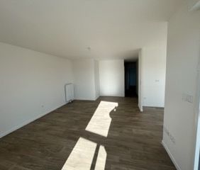 Location Appartement 4 pièces 84m² - Photo 1