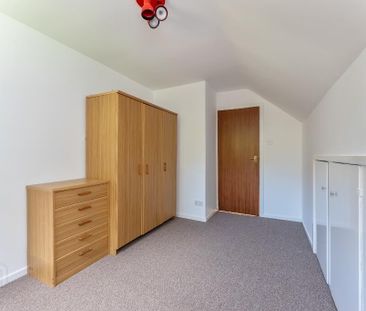 Newport Cottage, 105 Halftown Road, Maze, Lisburn, BT27 5RF - Photo 2