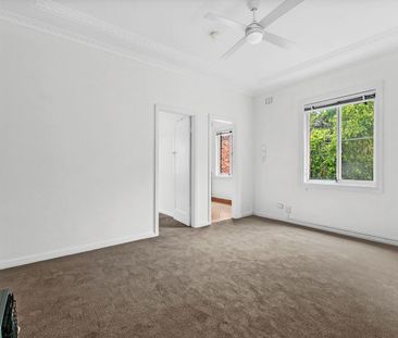 8/64 Lavender Street, Lavender Bay - Photo 2