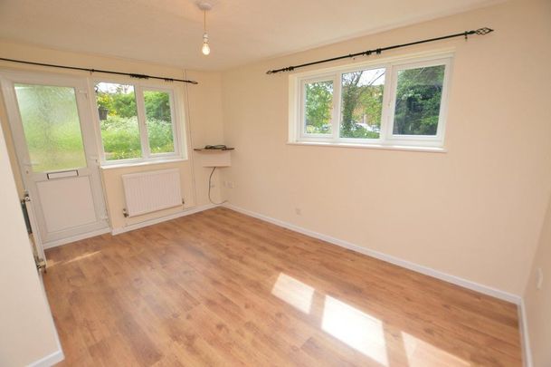 1 bedroom semi-detached house to rent - Photo 1