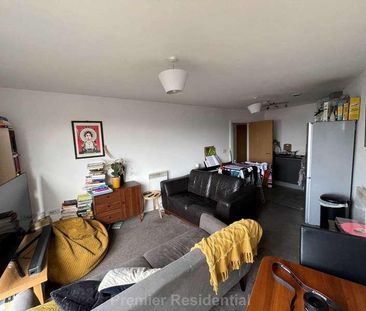 The Drum, Stillwater Drive, Manchester, M11 - Photo 4