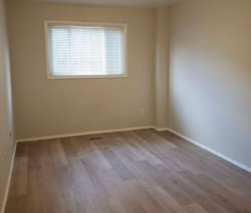 For Lease - 147 Bruce Beer Drive, Brampton, Ontario - Photo 4