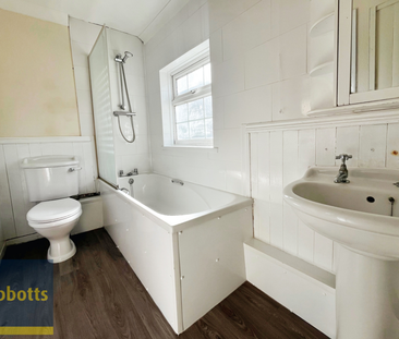 2 bedroom terraced house to rent - Photo 5