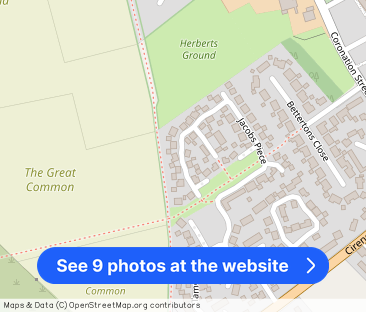 Fairford, Gloucestershire - Photo 1