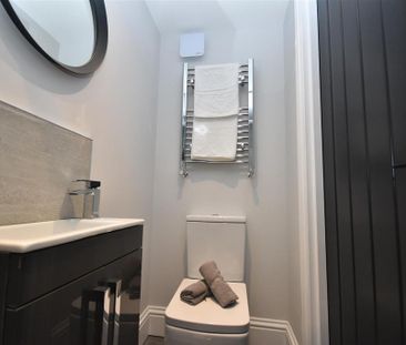 1 bedroom in a house share to rent - Photo 5