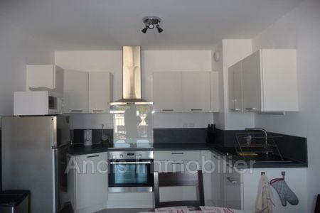 Cogolin, Résidence Terres des Arts : Appartement type T2 MEUBL - Photo 5