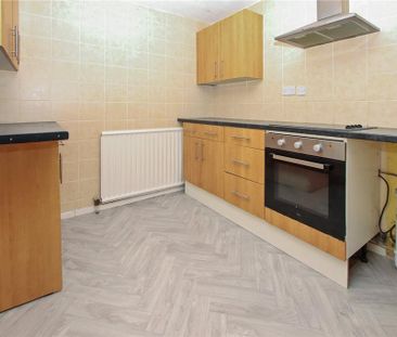 4 bedroom terraced house to rent - Photo 4