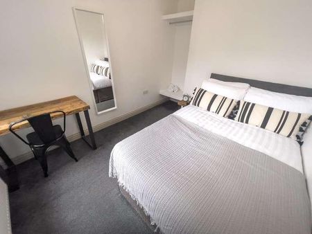 Romer Road, L6 - Photo 3