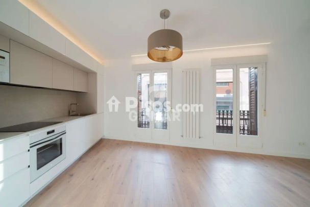 Piso en alquiler en Cortes - Photo 1