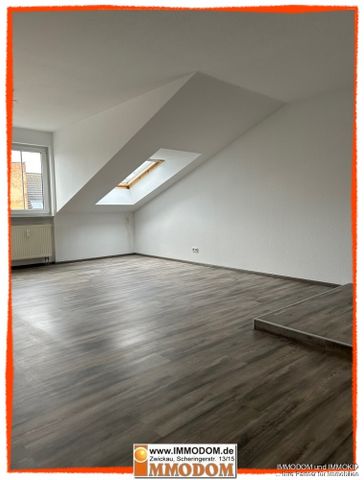 3-Zimmer-Wohnung im Zentrum von Zwickau mit EINBAUKÜCHE, BALKON und Personenaufzug - Foto 2