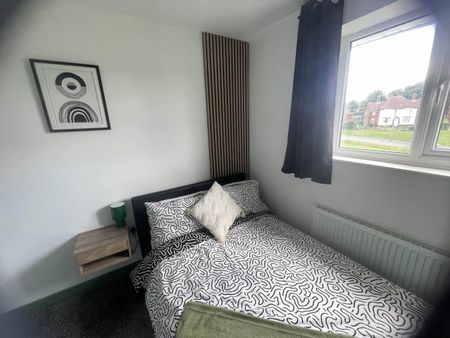 Croftside Close (Room 4), Leeds, Seacroft - Photo 5
