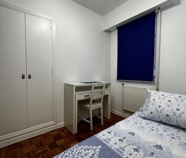 Piso de alquiler en Rúa Sánchez Calviño, 54, Zona Ultramar - Photo 6