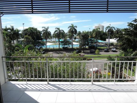 2 BEDROOM UNIT ON THE STRAND! OCEAN FRONT AT YOUR FINGERTIPS! - Photo 5