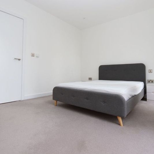 Room in a Shared House, Surrey Quays Road, SE16 - Photo 1