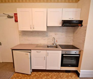 Studio to rent - Photo 3