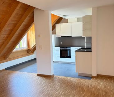 Charmante renovierte 6-Zimmer-Maisonette-Wohnung - Photo 3