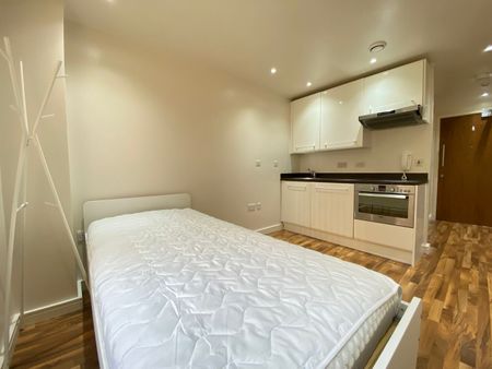 Quadrangle, 1 Lower Ormond Street, Manchester, M1 - Photo 2