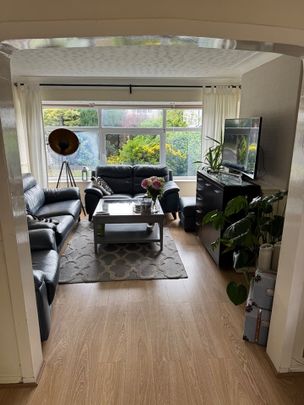 3 Bed Semi-Detached House, Thorn Lane, LS8 - Photo 1