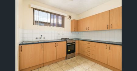 CENTRAL LIVING! - Photo 5