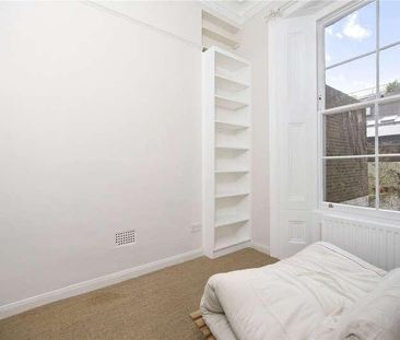 St. Stephens Gardens, London, W2 - Photo 1