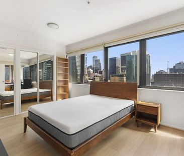 Inner-City Living with Melbourne Central at your doorstep - Photo 4