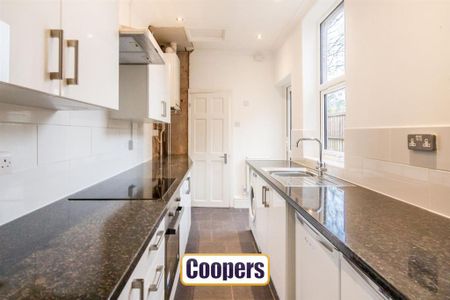 2 bedroom terraced house to rent - Photo 5