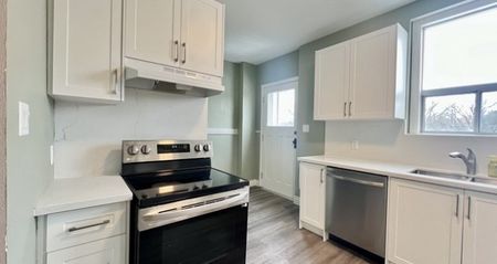 3-7278 Hwy 26 Stayner | $1700 per month | Plus Hydro - Photo 4