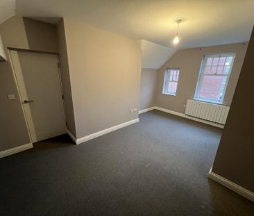 1 bedroom duplex to rent - Photo 4