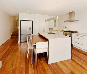 3 Bed, 2 Bath - Photo 4