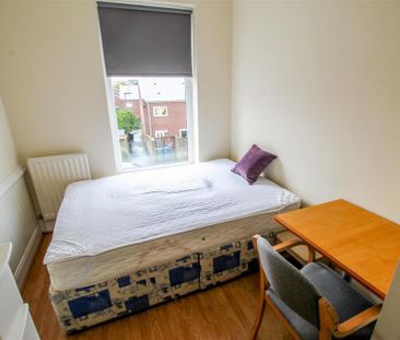 4 bedroom house to rent - Photo 2